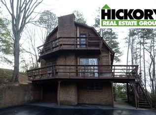 24 Skyline Road Ext, Hickory, NC 28601