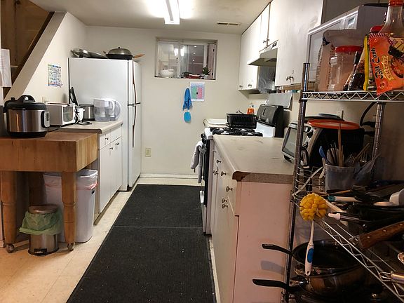 4th image of 4307 11th Ave NE #1