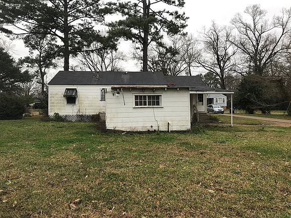 3rd image of 301 Oakland Dr