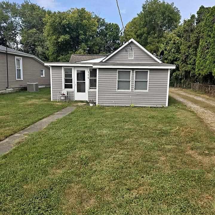 1st image of 170 N Main St