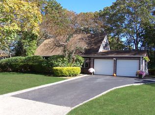 79 Wedgewood Dr, Coram, NY 11727