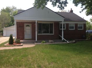 20561 Sumner St, Redford, MI 48240