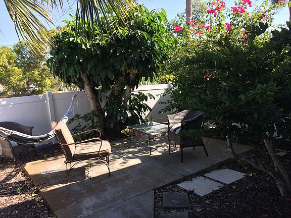 5th image of 170 Roosevelt Dr APT 22