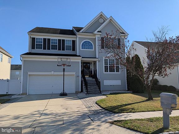 2nd image of 640 Worcester Dr