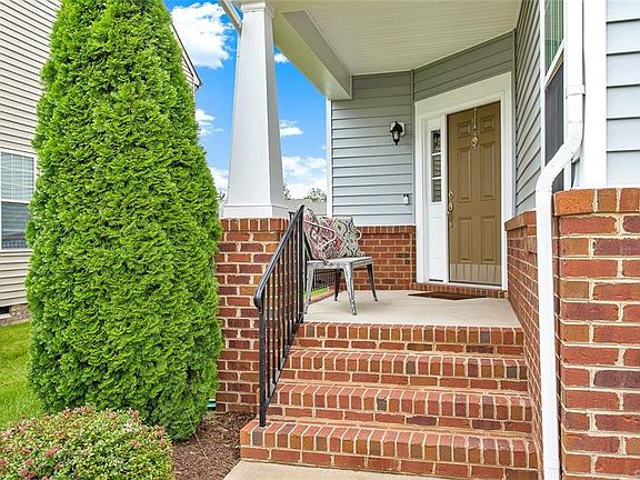 5th image of 10713 Providence Park Dr