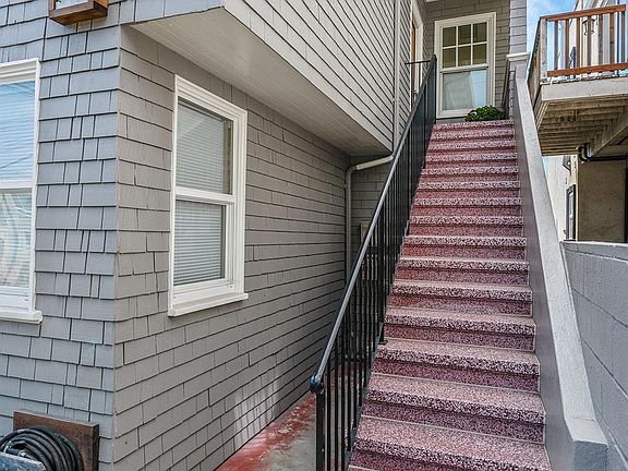 5th image of 741 47th Ave