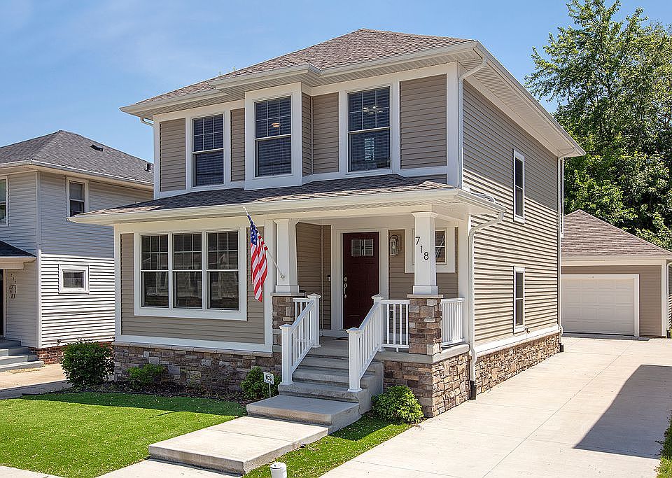 1st image of 718 Corby Blvd
