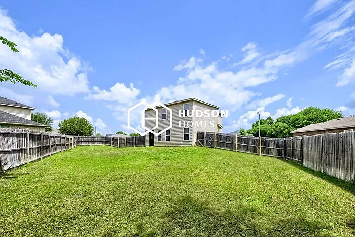 1610 Linda Ln — Photo 12