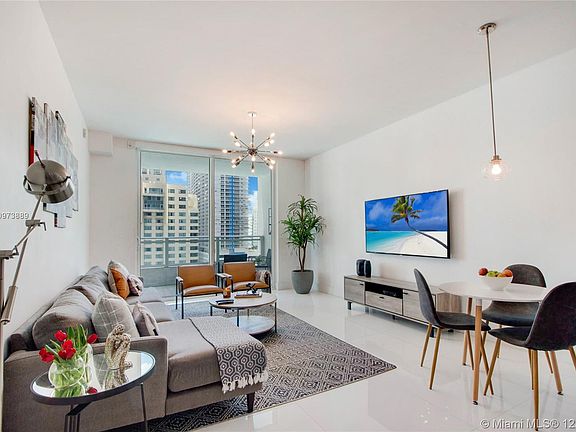 4th image of 1080 Brickell Ave Unit 1504