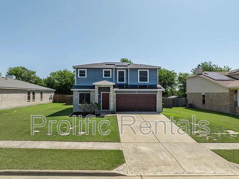 5304 Oster Dr — Photo 2