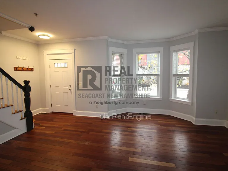 586 Central Ave — Photo 7