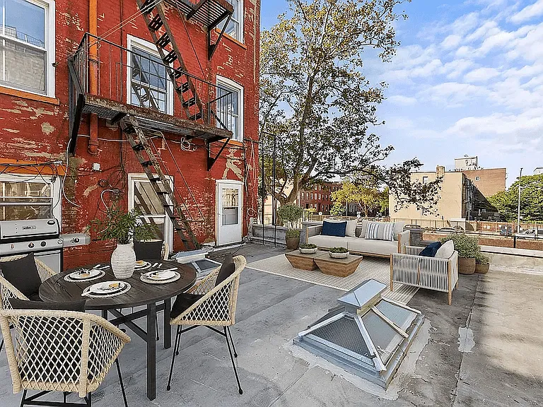 105 Carroll St #2 — Photo 8