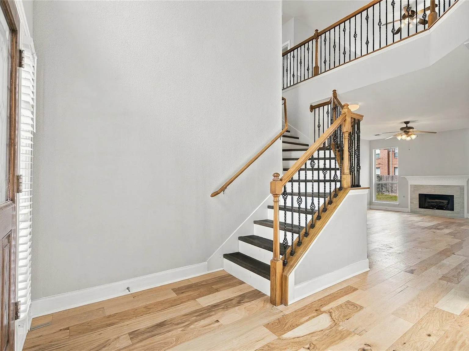 4 bed, 3.0 bath, 2863 sqft, $2,995 — Photo 3