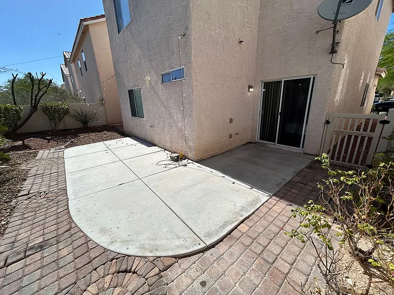 8877 Tomnitz Ave — Photo 34