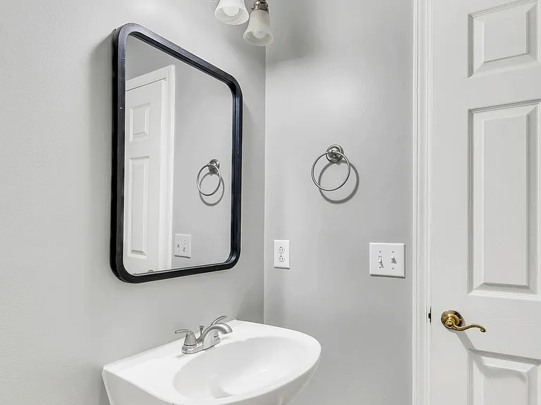 121 Deer Ridge Ln — Photo 27