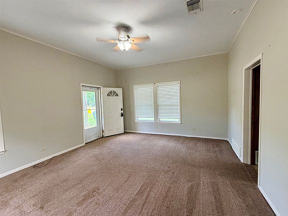 5th image of 1215 NW 1st Ave