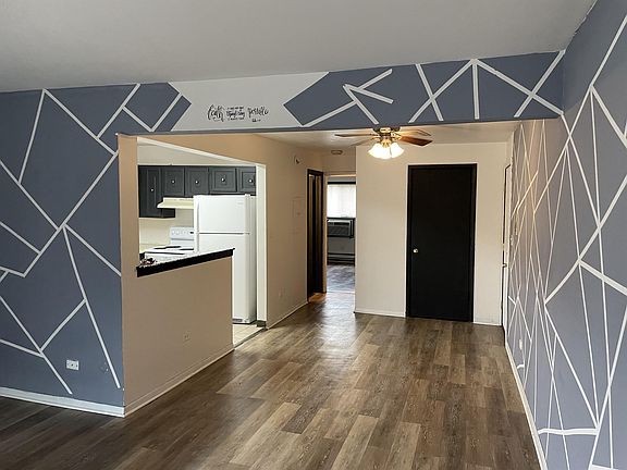 3rd image of 1820 N Goodwin Dr APT 1A