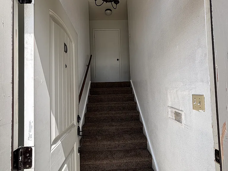 1438 N Amiron Way #D — Photo 3