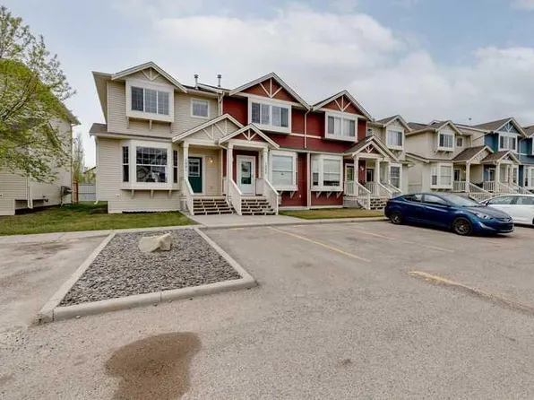 703 N Luxstone Sq SE #1001, Airdrie, AB T4B 0A3