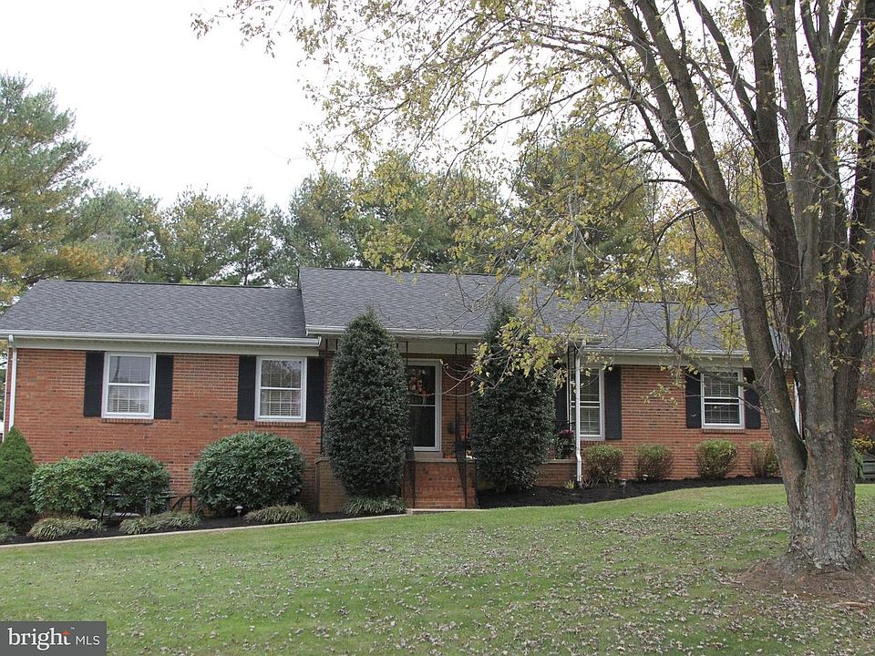 1st image of 6453 Cadet Ln