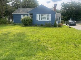 18 Pidgeon Dr, Springfield, MA 01119