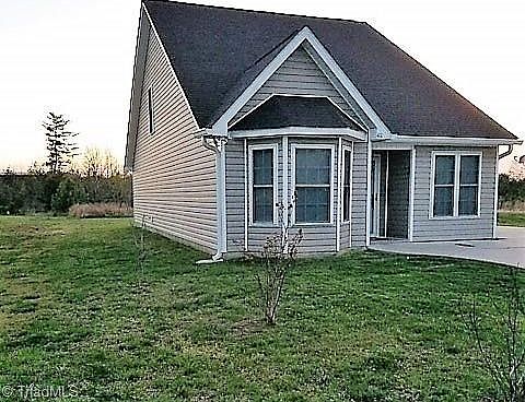 1st image of 411 Lennox Dr