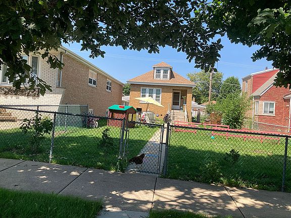 2nd image of 5324 S Melvina Ave