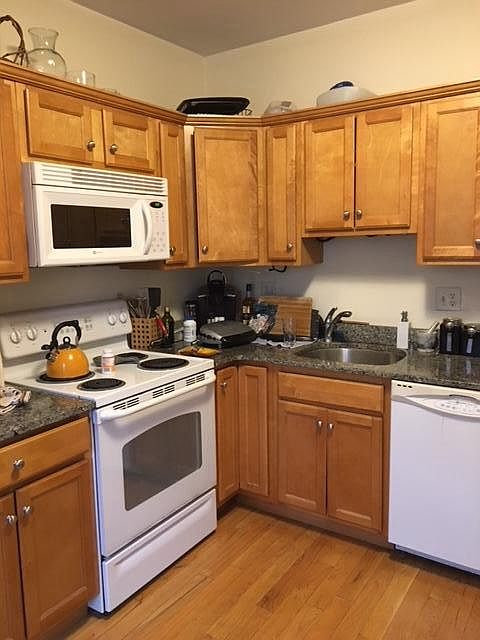 2nd image of 29 Spring St