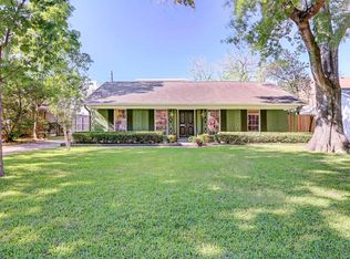 9630 Val Verde St, Houston, TX 77063