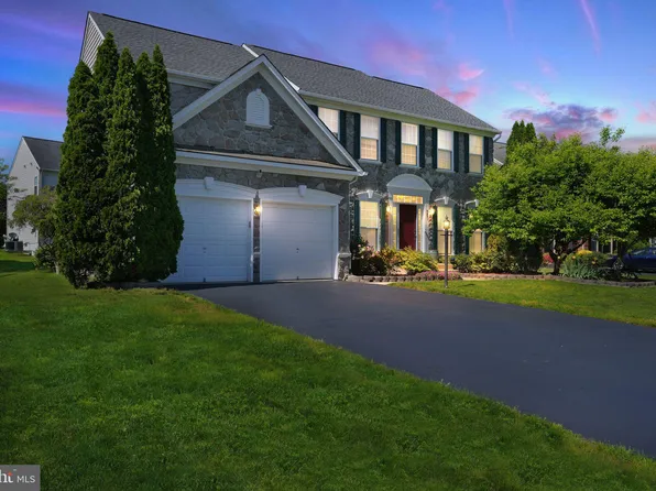 9431 Smokey Bear Ct, Bristow, VA 20136