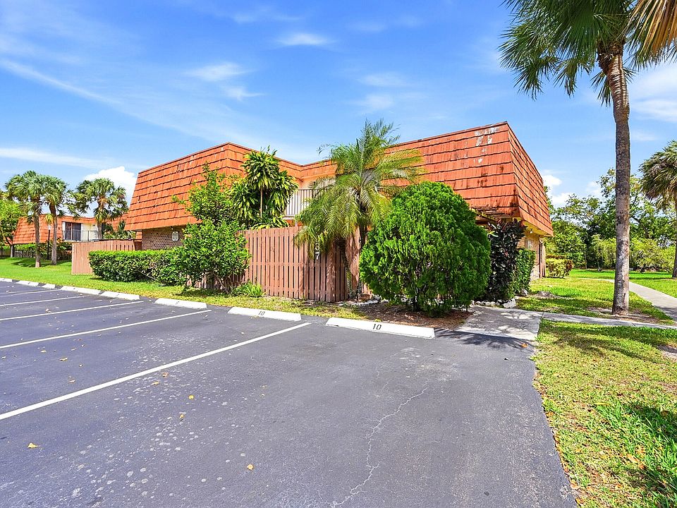 1st image of 8337 N Coral Circle