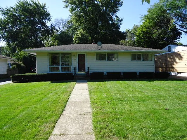 1409 33rd St photo 1