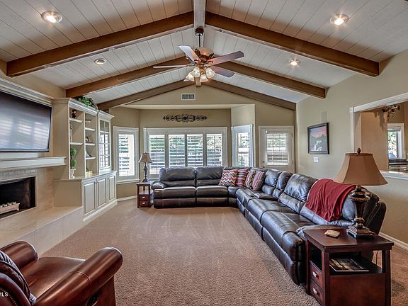 3rd image of 1854 E Leland Cir