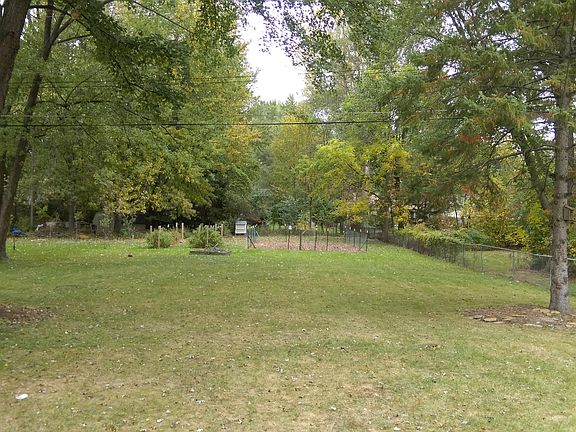 3rd image of 30168 Puritan St