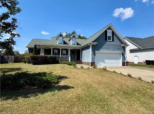 5940 Blue Sky Ln, Hope Mills, NC 28348