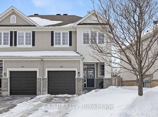 589 Pepperville Cres, Ottawa, ON K2M 0E7