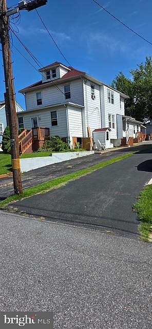 1st image of 4607 Linden Ave
