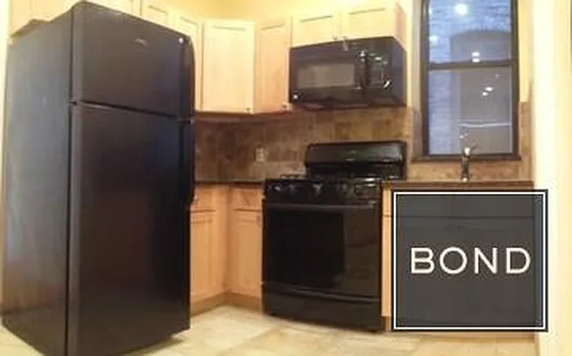 Rented by Bond New York | media 36