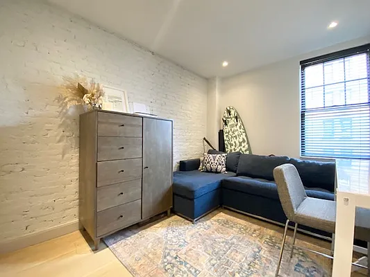 Rented by Douglas Elliman | media 39