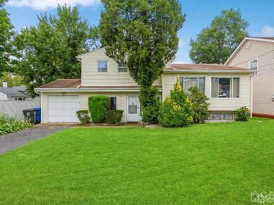 9 Starlight Dr, Colonia, NJ, 07067