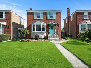 3823 Gladys Ave, Bellwood, IL