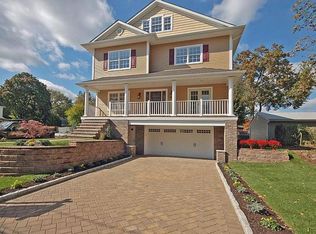 10 Locust St, Nutley, NJ 07110