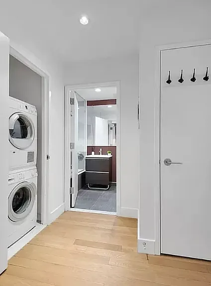 226 50th Ave #3J — Photo 3