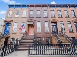 490 16th St, Brooklyn, NY 11215