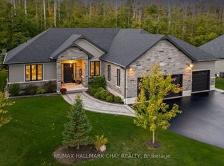 8 Byers St, Springwater, ON L9X2A3