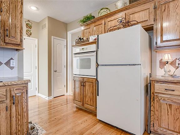3rd image of 3036 NW 87th Ter
