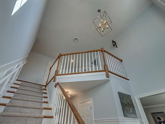4th image of 4140 Palmetto Dr