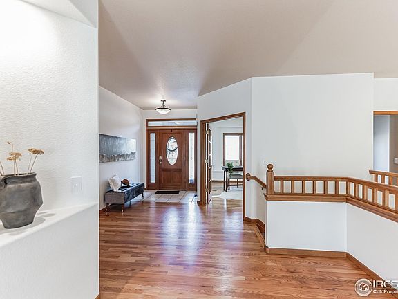 3rd image of 697 Crawford Cir