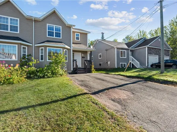 138 East St, Moncton, NB E1A 7A1