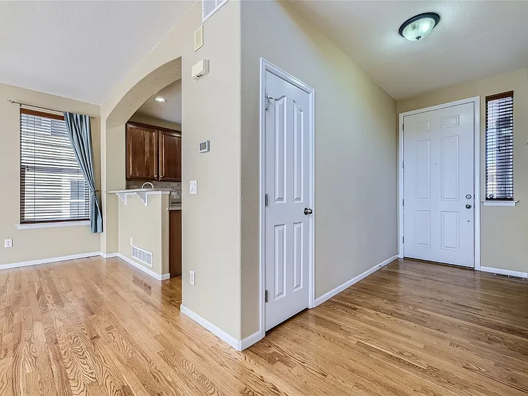 10679 Cedarcrest Cir — Photo 3